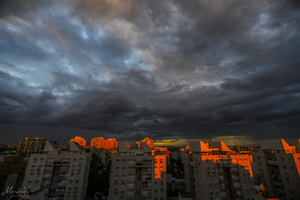Холон перед бурей, архив. Фото: О. Мошик