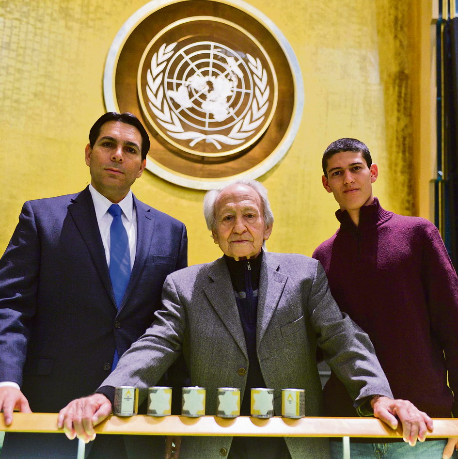 Ambassador Danny Danon with Noah Klieger and his grandson Yuval (Photo: Harel Rintzler)