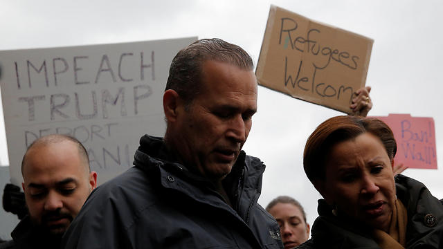 חמיד חאליד דארוויש. פליט ששוחרר אחרי 19 שעות בשדה התעופה (צילום: רויטרס) (צילום: רויטרס)