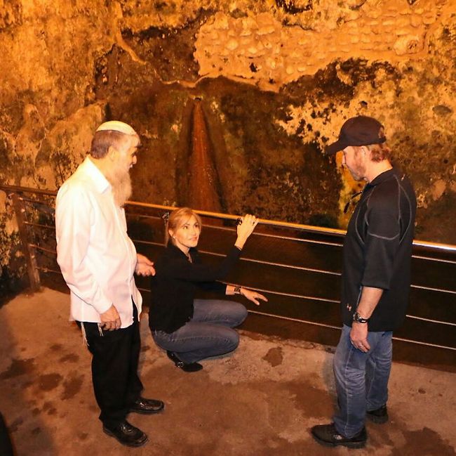 אז לכאן זרקו את היבוסים? אז לכאן זרקו את היבוסים?