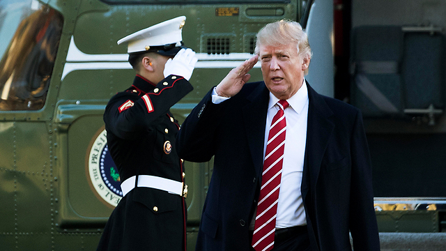 "אנשים עם כוונות רעות באים". טראמפ מגיע לבית הלבן (צילום: AP) (צילום: AP)