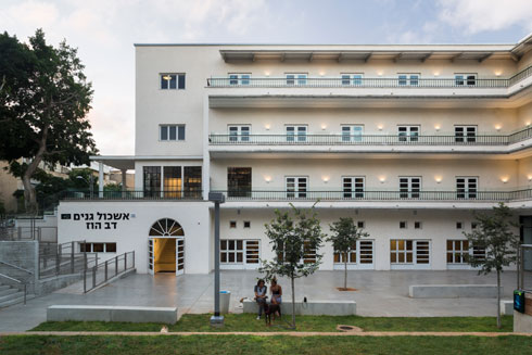 גם המרכז הקהילתי דב הוז במרכז ת''א, של ציונוב-ויתקון, זכה בפרס בקטיגוריה זו (צילום: Mikaela Burstow Uziel)