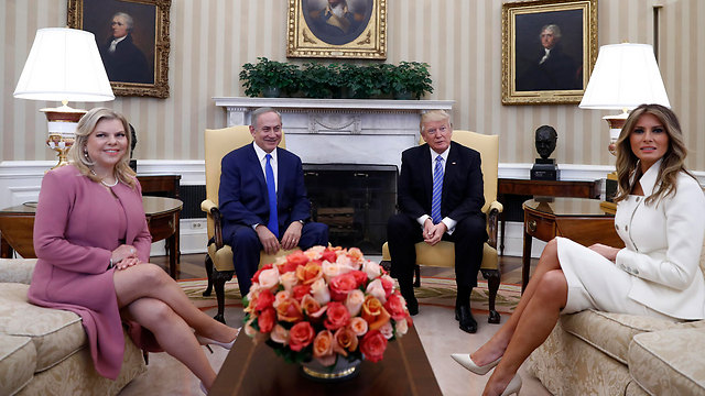 Meeting in the Oval Office (Photo: AP)