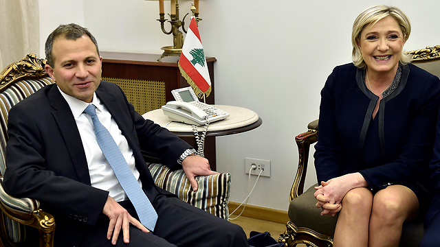 Le Pen with Lebanese Minister of Foreign Affairs Gebran Bassil (Photo: EPA)