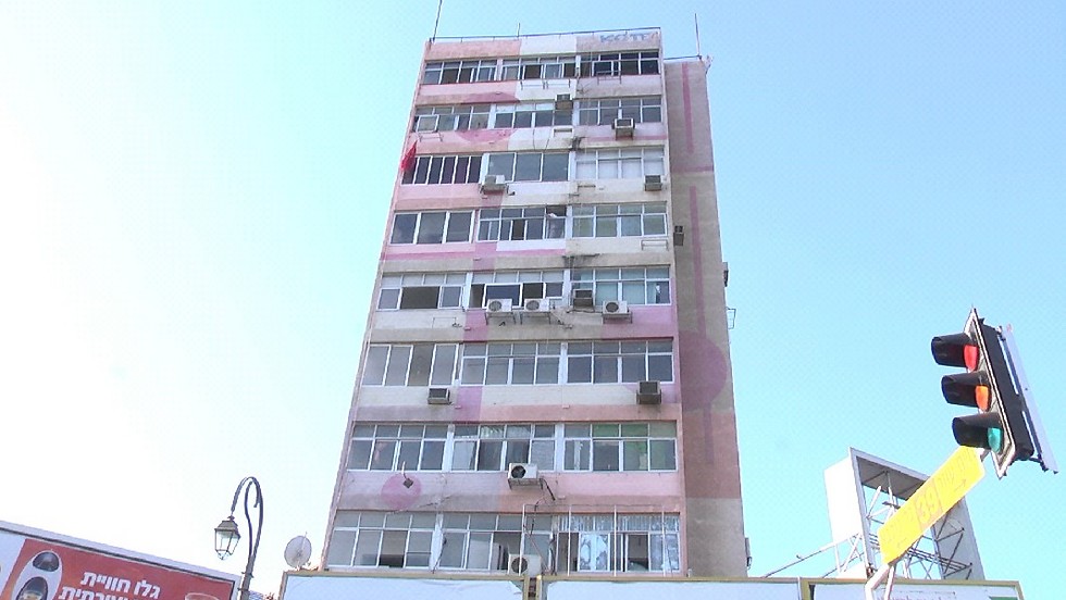 העירייה נגד דירות מפוצלות. הבניין המשותף בפתח תקווה (צילום: יוגב אטיאס) (צילום: יוגב אטיאס)