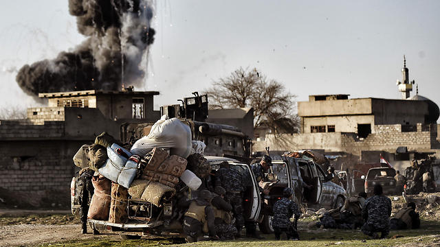 הלחימה במוסול, אתמול (צילום: AFP) (צילום: AFP)