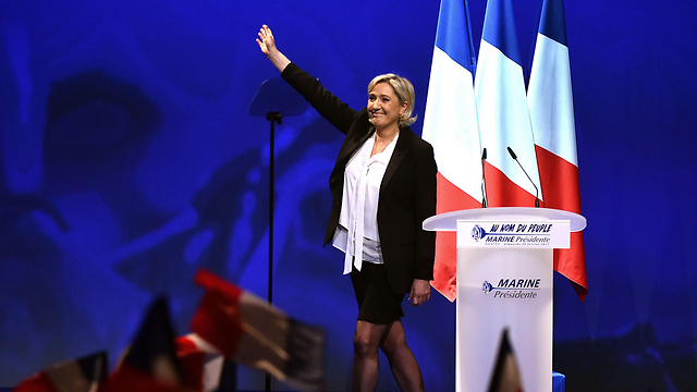 תעקוב מקרוב אחר התוצאות בהולנד. מנהיגת הימין הקיצוני בצרפת לה פן (צילום: AFP) (צילום: AFP)