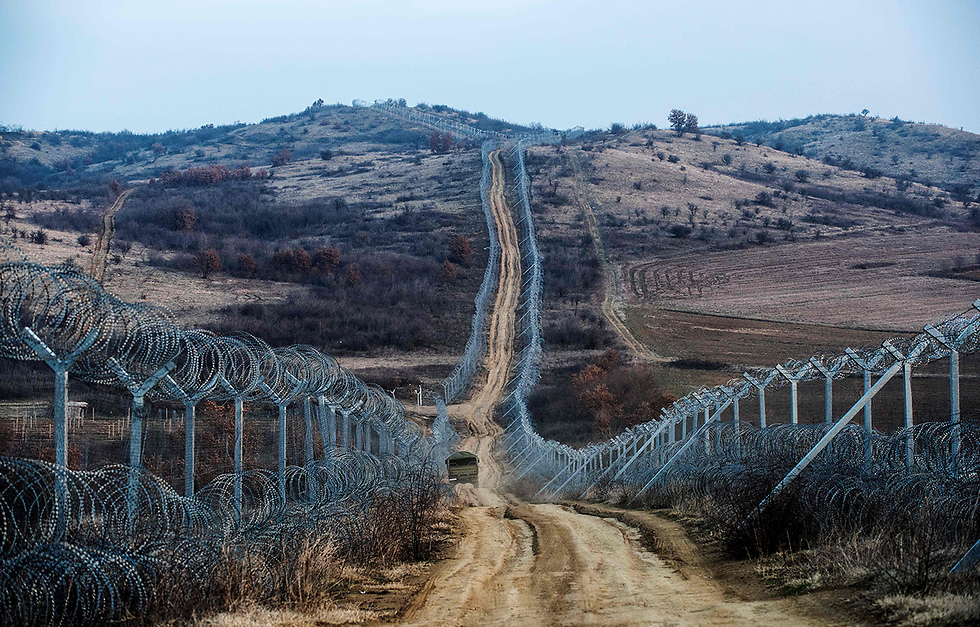 גבול יוון-מקדוניה. שער הכניסה לאירופה (צילום: AFP) (צילום: AFP)