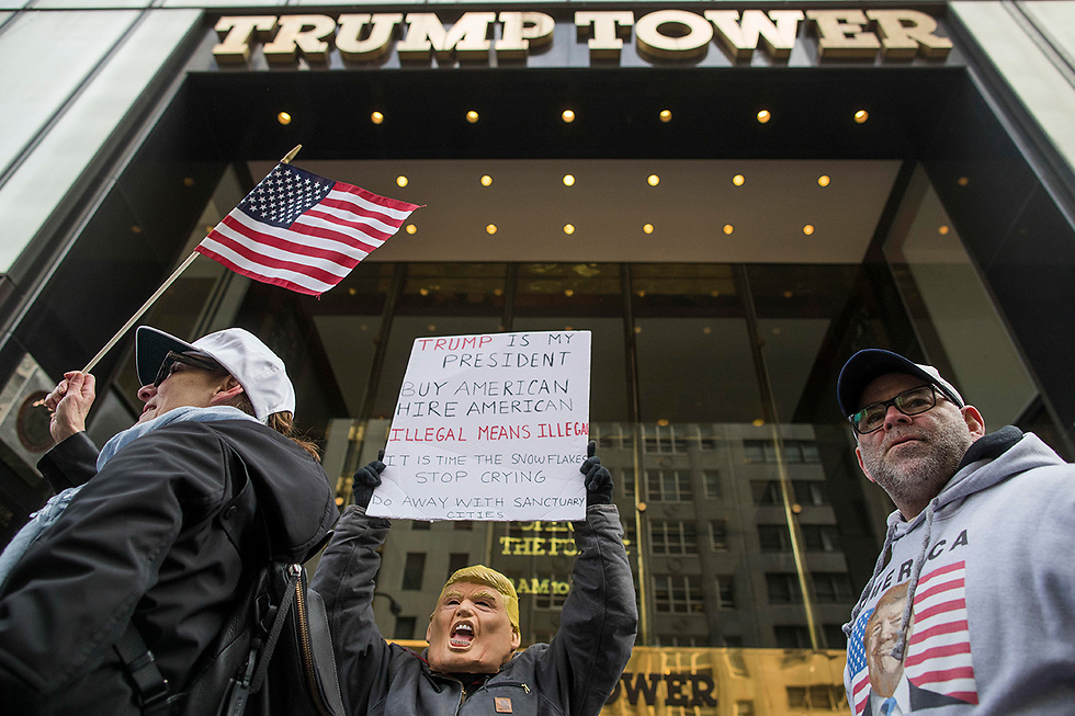 Protest outside Trump Tower in New York (Photo: AP)