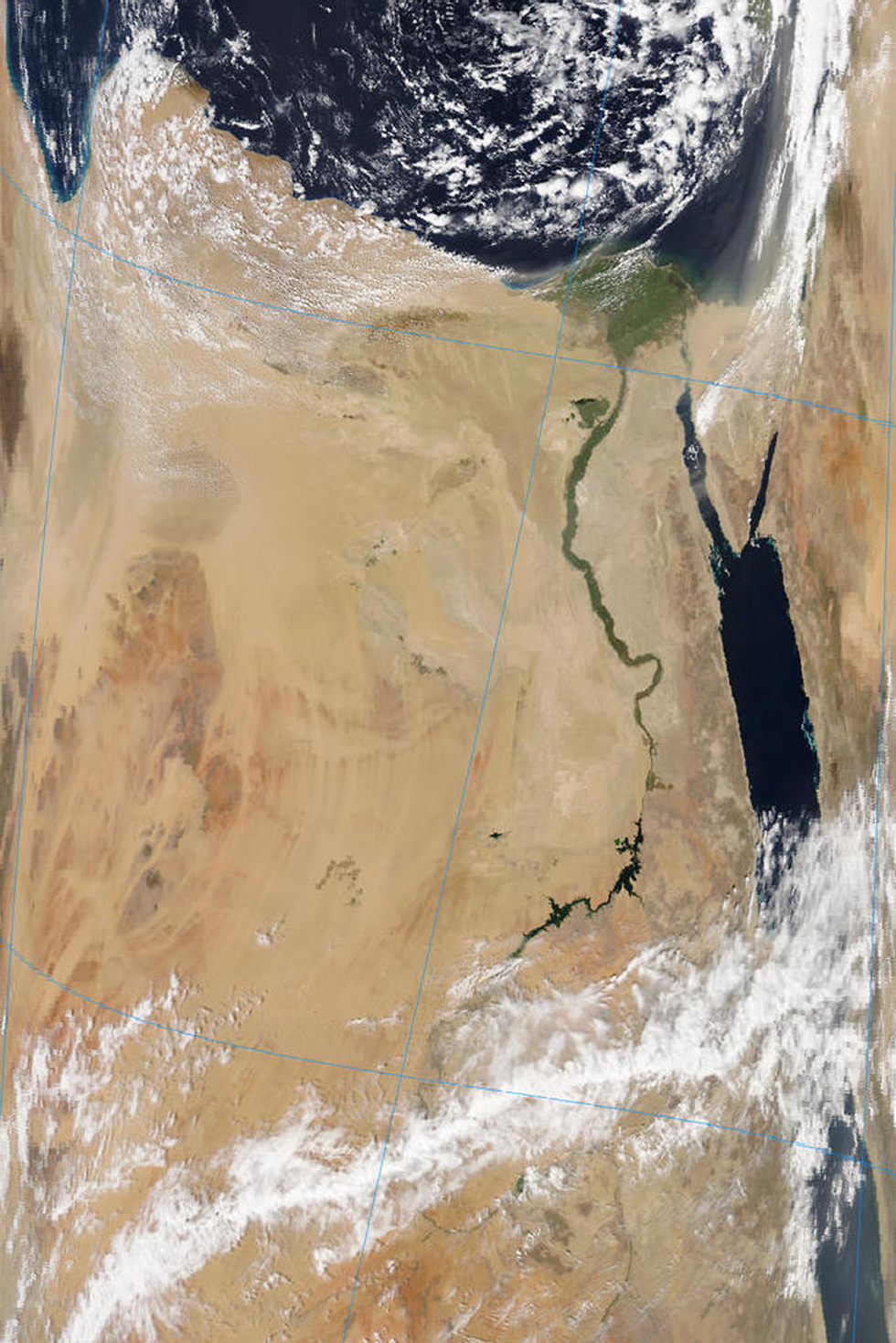 כך נראה האובך שמגיע מסיני ומכסה את ישראל בתמונת הלוויין (צילום: תמונת הלוויין MODIS של NASA) (צילום: תמונת הלוויין MODIS של NASA)