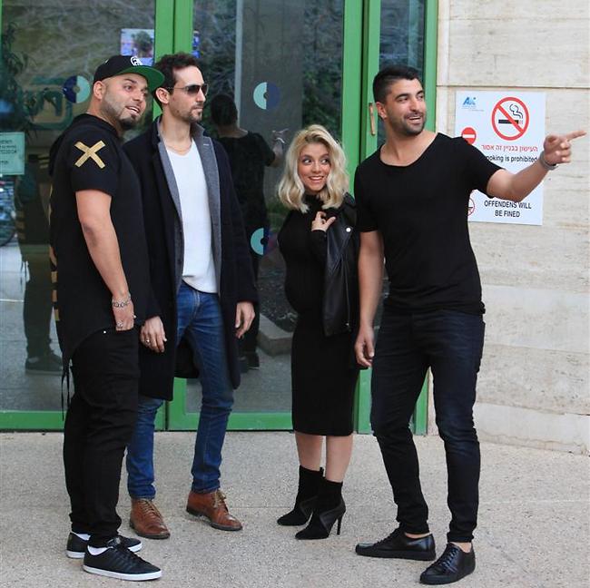 היי תראו הנה בר! (צילום: מוטי לבטון) היי תראו הנה בר! (צילום: מוטי לבטון)