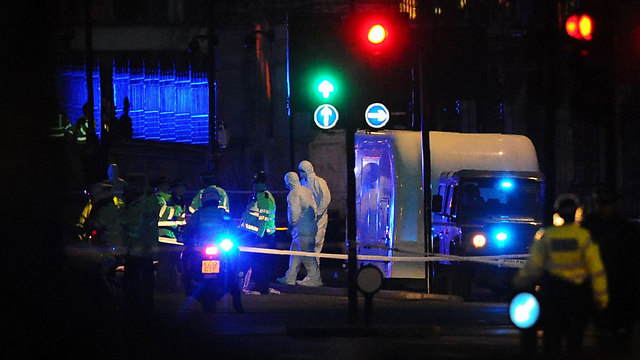 אזור הפיגוע בלונדון, אמש (צילום: AFP)