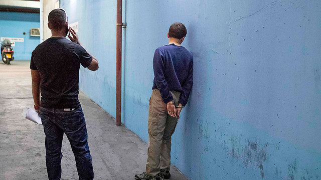 ההאקר מאשקלון בהארכת מעצרו (צילום: AFP) (צילום: AFP)