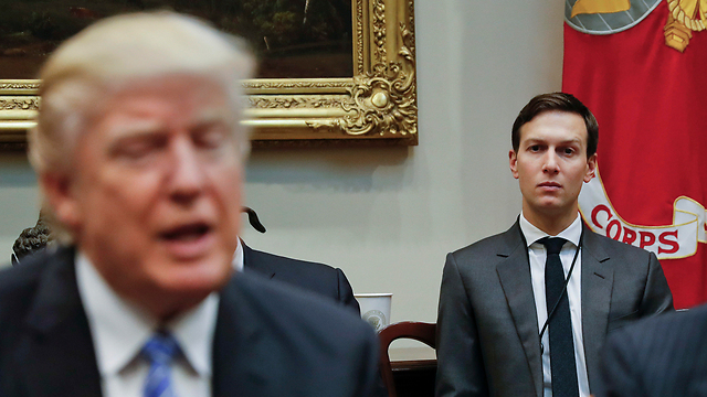 US President Donald Trump with his son-in-law and senior advisor Jared Kushner. The ‘weak link’ as far as Israel is concerned (Photo: AP) (Photo: AP)
