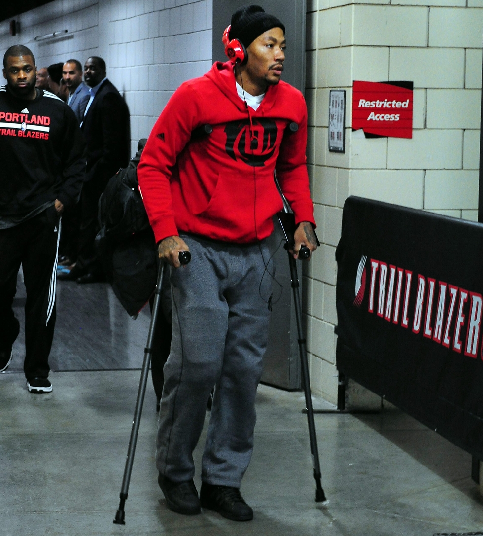 רוז אחרי אחת הפציעות הקודמות שלו בשיקגו (צילום: AP) (צילום: AP)