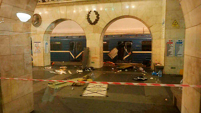 Blast at the metro (Photo: AP)
