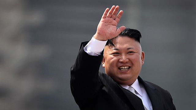 שליט צפון קוריאה קים ג'ונג און (צילום: AP) (צילום: AP)