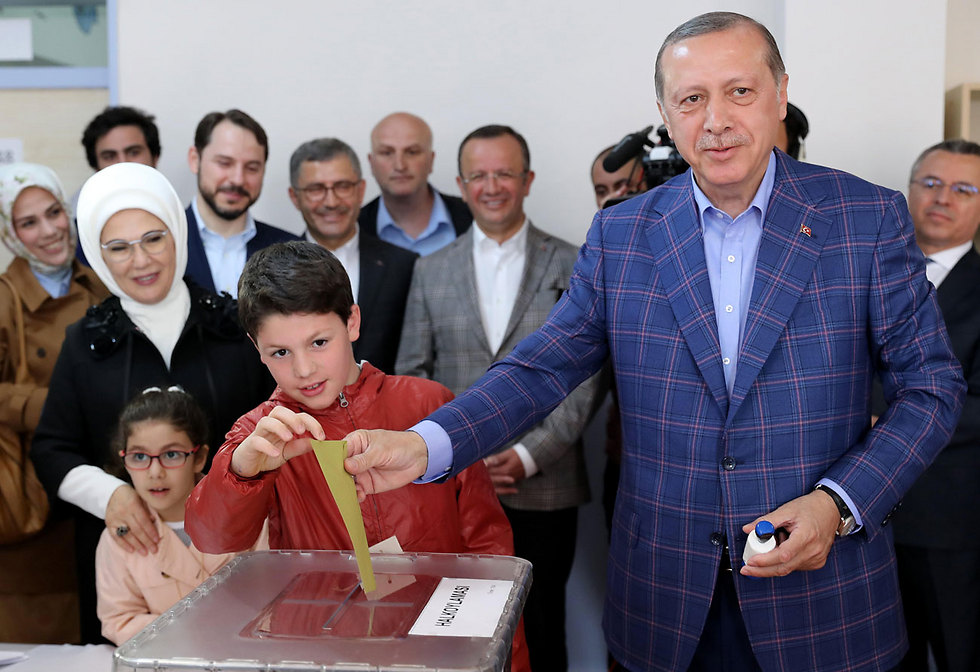 File photo. Erdoğan's statements were geared more towards internal political considerations in anticipation of impending elections, an expert said (Photo: EPA)