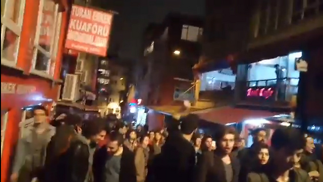 הפגנה ברחובות איסטנבול (מתוך טוויטר) (מתוך טוויטר)