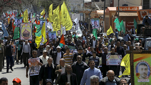 Protests in Gaza on Prisoners' Day (Photo: AP)
