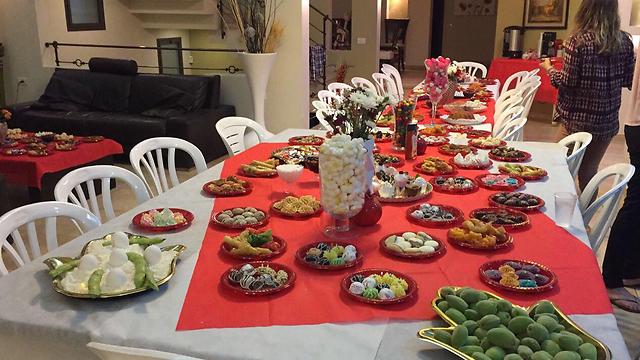 שולחן החג בבאר שבע (צילום: רתם פירני) (צילום: רתם פירני)