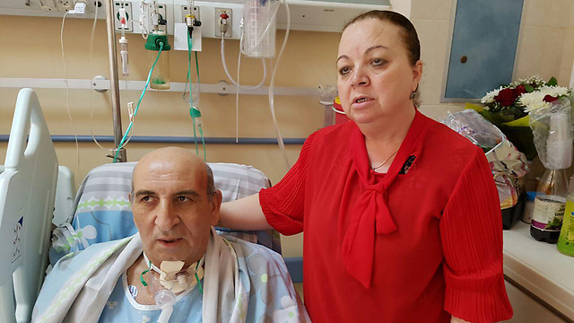 ד"א מחמאיד ואשתו סארה בבית החולים ()
