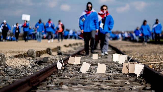 מצעד החיים ביום השואה בשנה שעברה (צילום: EPA) (צילום: EPA)