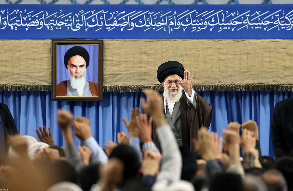 Iranian spiritual leader Ayatollah Ali Khamenei. Trump’s political U-turn will narrow the Iranians’ leeway even more (Photo: Reuters)