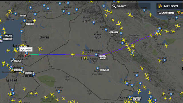 מטוס תובלה איראני של חברת "קשם פארס" נוחת בשדה התעופה בדמשק, אתמול ()