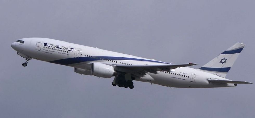 מטוס בואינג 777 של אל על, שיבצע את הטיסות למיאמי (צילום: דני שדה) (צילום: דני שדה)