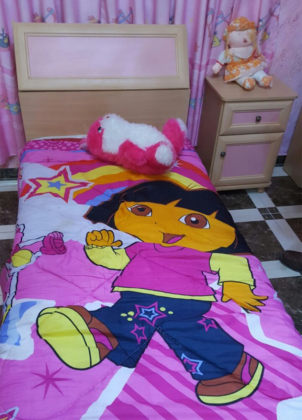 מיטת הילדים שבארגז שלה הוסתר הנשק (צילום: דובר צה"ל) (צילום: דובר צה