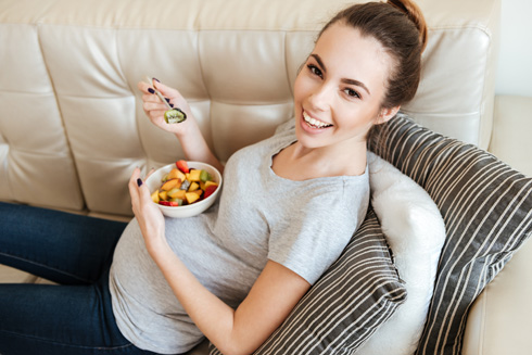 ליווי מקצועי יאפשר לכם להיות טבעונים גם בהריון (צילום: Shutterstock)