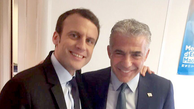 Макрон и Лапид в Париже в 2017 году