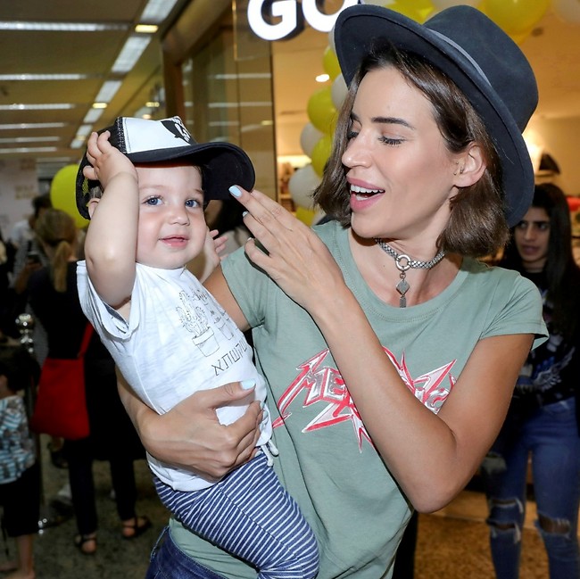 אושר! דדון והבן ריף רפאל (צילום: רפי דלויה) אושר! דדון והבן ריף רפאל (צילום: רפי דלויה)