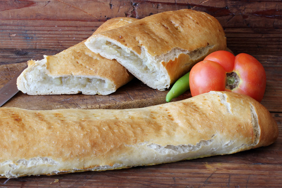 קרטופל ברויט - לחם תפוחי אדמה (צילום, סגנון והכנה: אסנת לסטר)