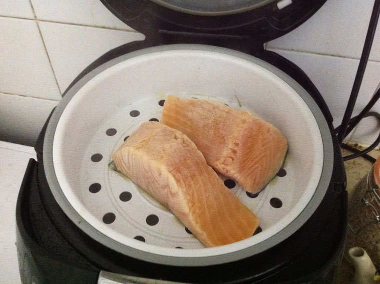 Рецепт лосося с овощами на пару