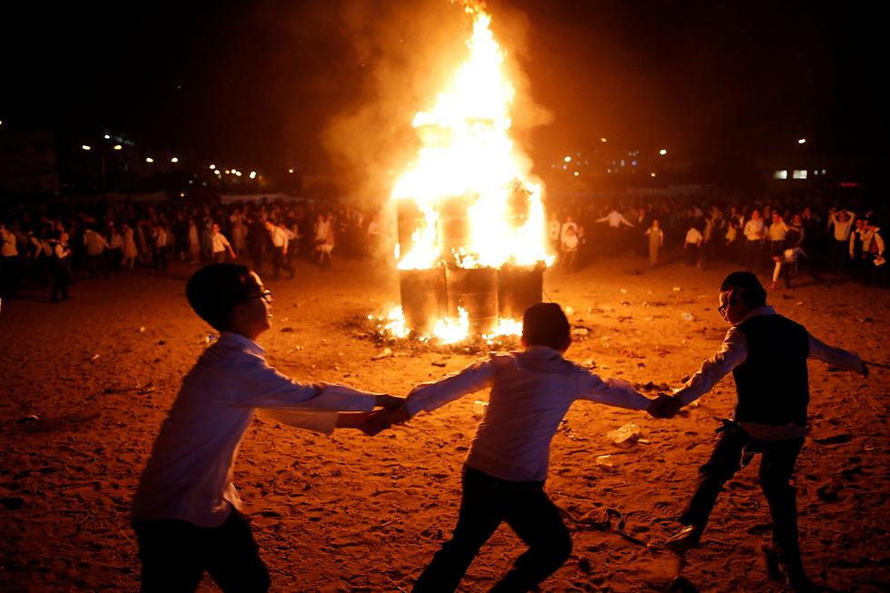 Last year's Lag B'Omer bonfire (Photo: Reuters)