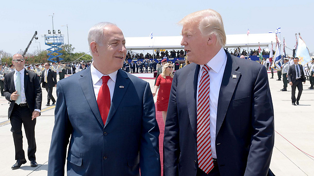 Trump and Netanyahu. Neither of them is capable of taking the final bow and getting off the stage, realizing that the party is over (Photo: Avi Ohayon/GPO)    (Photo: Avi Ohayon/GPO)