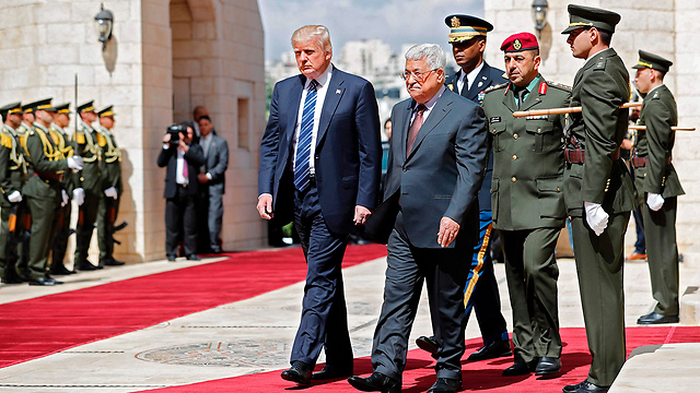Абу-Мазен и Трамп. Фото: AFP