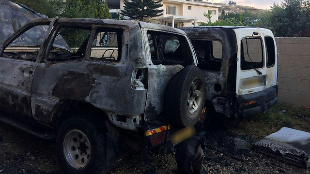 The burnt cars (Photo: Hassan Shaalan)