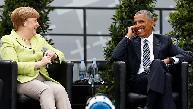 רק חיוכים. מרקל ואובמה בברלין אתמול (צילום: רויטרס) (צילום: רויטרס)