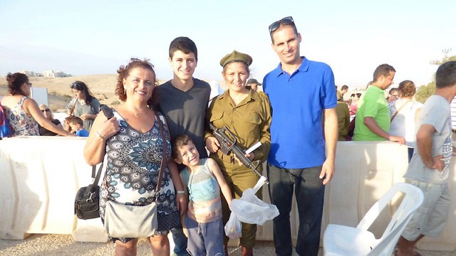 Моти Беркович в кругу семьи. Фото из семейного архива Моти Беркович в кругу семьи. Фото из семейного архива