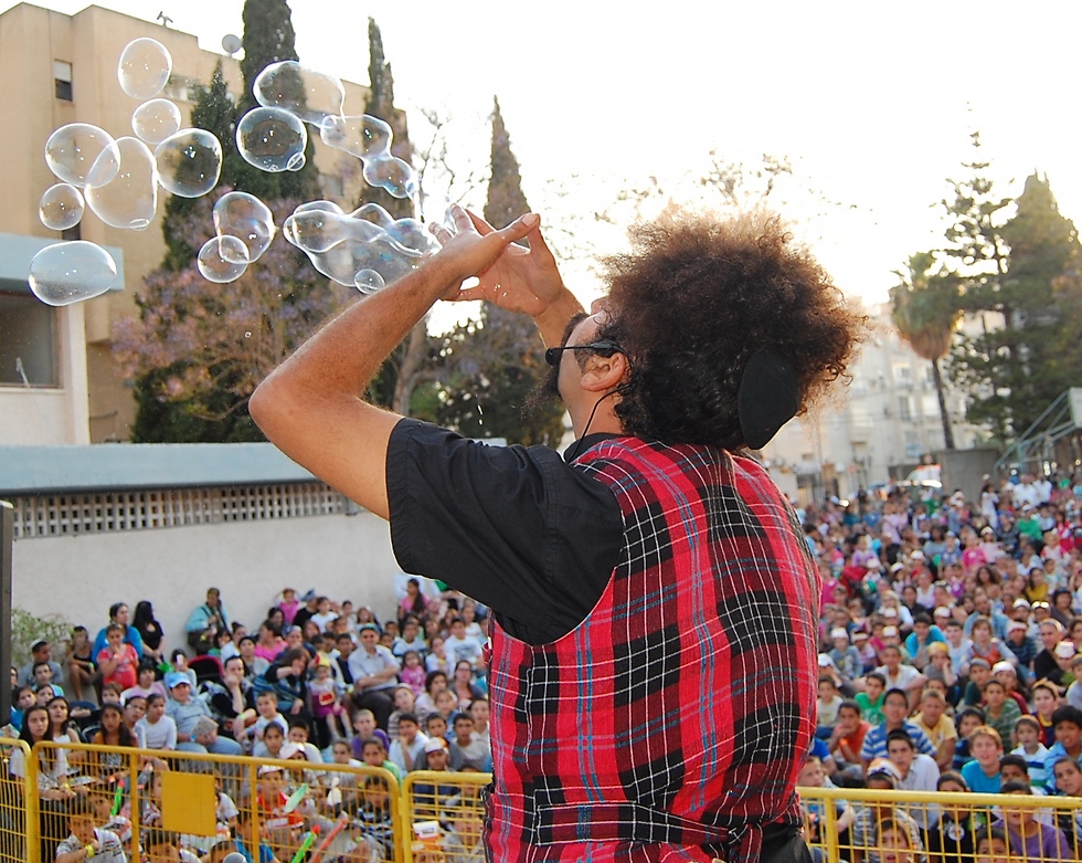 Bubbles and Water Festival in Hamat Gader (Photo: Shahar Rozlos)