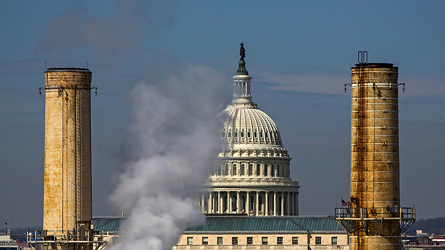 ארה"ב שנייה בעולם בפליטת גזי חממה. פרישה שלה עלולה להאיץ מאוד את ההתחממות (צילום: EPA) (צילום: EPA)