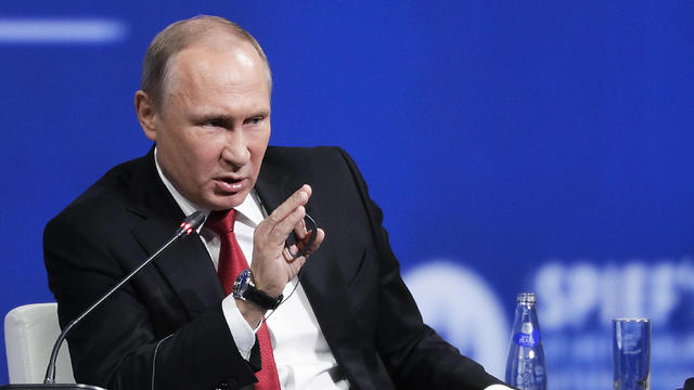 "אל תדאגו, יהיה בסדר". נשיא רוסיה פוטין (צילום: AP) (צילום: AP)