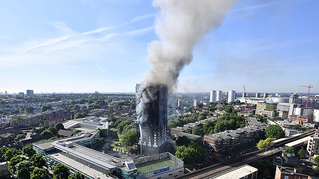 השריפה במגדל המגורים בלונדון (צילום: gettyimages) (צילום: gettyimages)