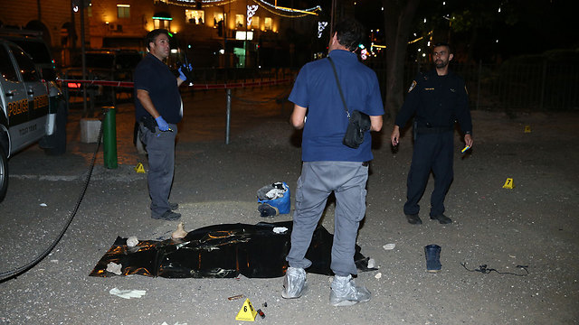 Body of the one of the terrorists (Photo: Ohad Zwigenberg)