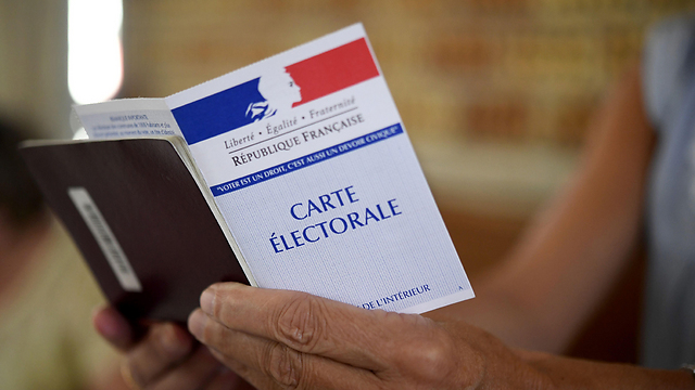 בחירות לפרלמנט בצרפת. כל מחוז בוחר נציג אחד (צילום: AFP) (צילום: AFP)