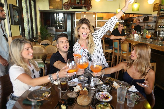 לחיים! (צילום: ירון ברנר)