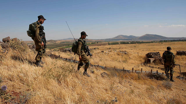 כוחות צה"ל ליד הגבול (צילום: AFP) (צילום: AFP)